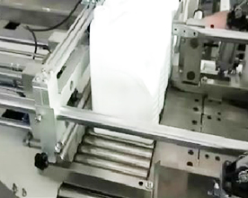 不知該如何操作自動(dòng)桶裝油裝箱機(jī) 看這里有視頻！